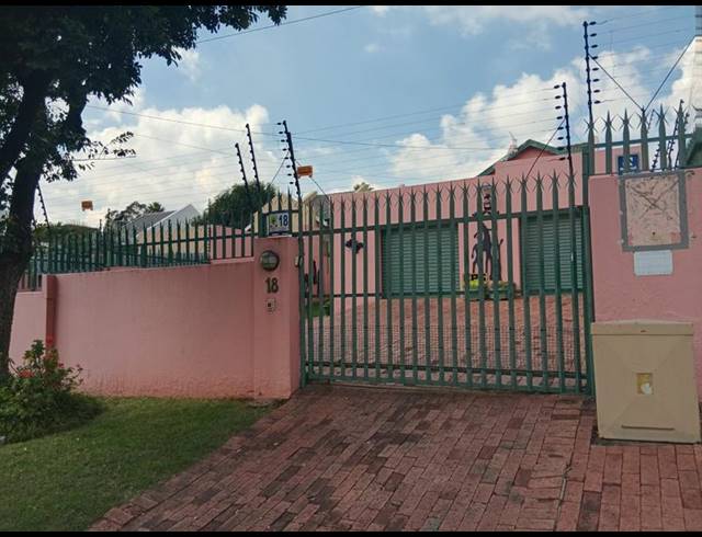 3 BEDROOM HOUSE FOR SALE IN ELANDSHAVEN